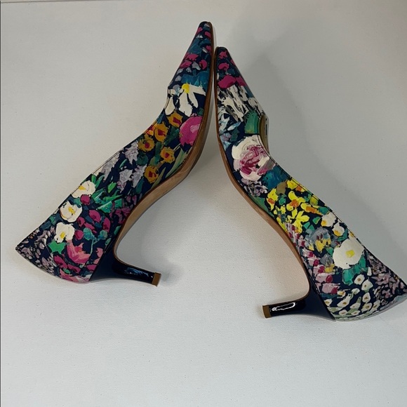 Butter Shoes - EUC Butter Luxury Italian Floral Women's Heels Size 7